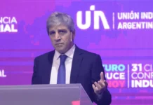 Caputo en la UIA: “Hay que graduarse primero antes de flotar libremente, no nos agrandemos”