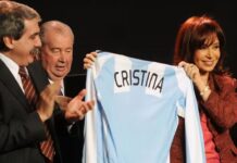 Absolvieron a todos los imputados en la causa Fútbol para Todos tras anular acusación