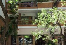 Adorni compró un departamento en Caballito por USD 230.000 con una hipoteca privada