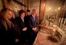 Milei rindió homenaje al papa Francisco desde el Santo Sepulcro y envió una carta al Episcopado