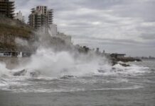 El potente ciclón extratropical devasta la Costa bonaerense con olas de siete metros