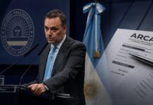 Adorni rompió el silencio: “Con Bettina no vamos a entrar a ningún blanqueo”