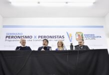 Kicillof: “No debemos someternos a lo que dicten las potencias extranjeras”