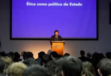 Milei en la escuela ORT: “No vamos a negociar nuestros valores éticos y morales”