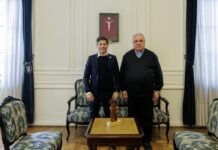 Kicillof se reunió con el presidente de la Conferencia Episcopal Argentina por la visita del Papa León XIV
