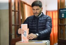 Santa Fe desdobla y mantiene las PASO: Pullaro ya fijó el calendario para las elecciones